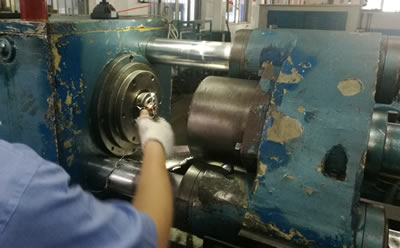 FACTORY TOUR